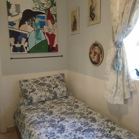 Kwatera prywatna Cozy Single In A Period Property *